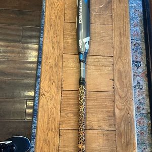 Demarini 33 inch composite Fastpitch softball bat